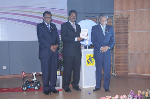 booklaunch1201