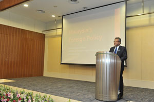 foreign_policy1202