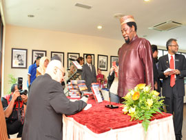 imam_feisal120406_3