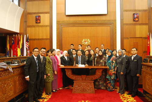 parliament201206_1