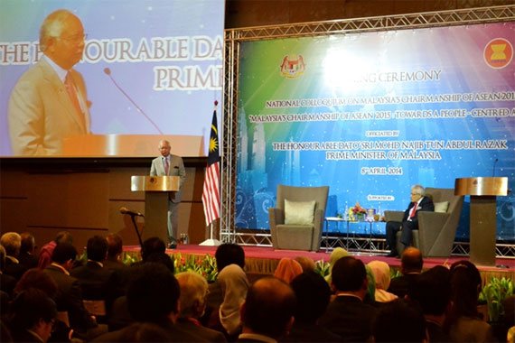 coloqium asean1401