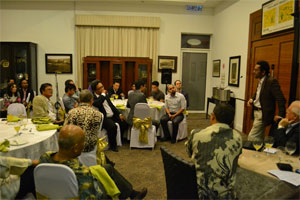 dinner_talk_drfarish1402